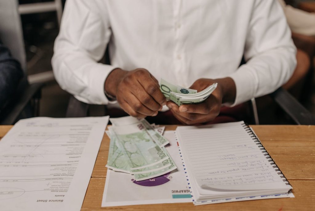 Make and Save – Important Characteristics of Debt-Free Living Debt-Free Living
