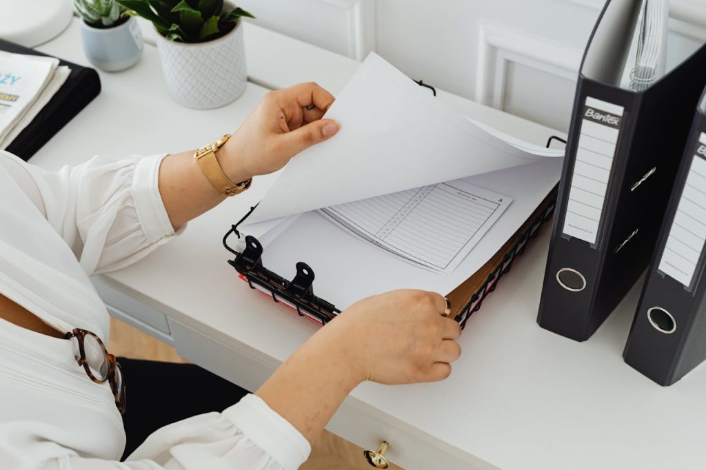 The Benefits of Invoice Financing: How to Turn Unpaid Invoices into Cash Flow Invoices