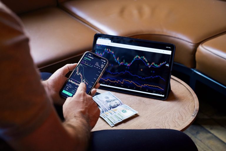 Investing in The Cloud Stocks