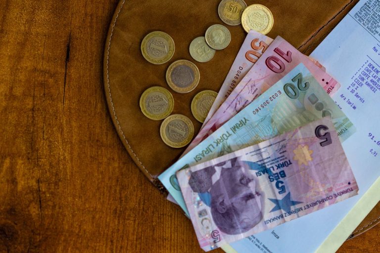 Budget Travel Hacks